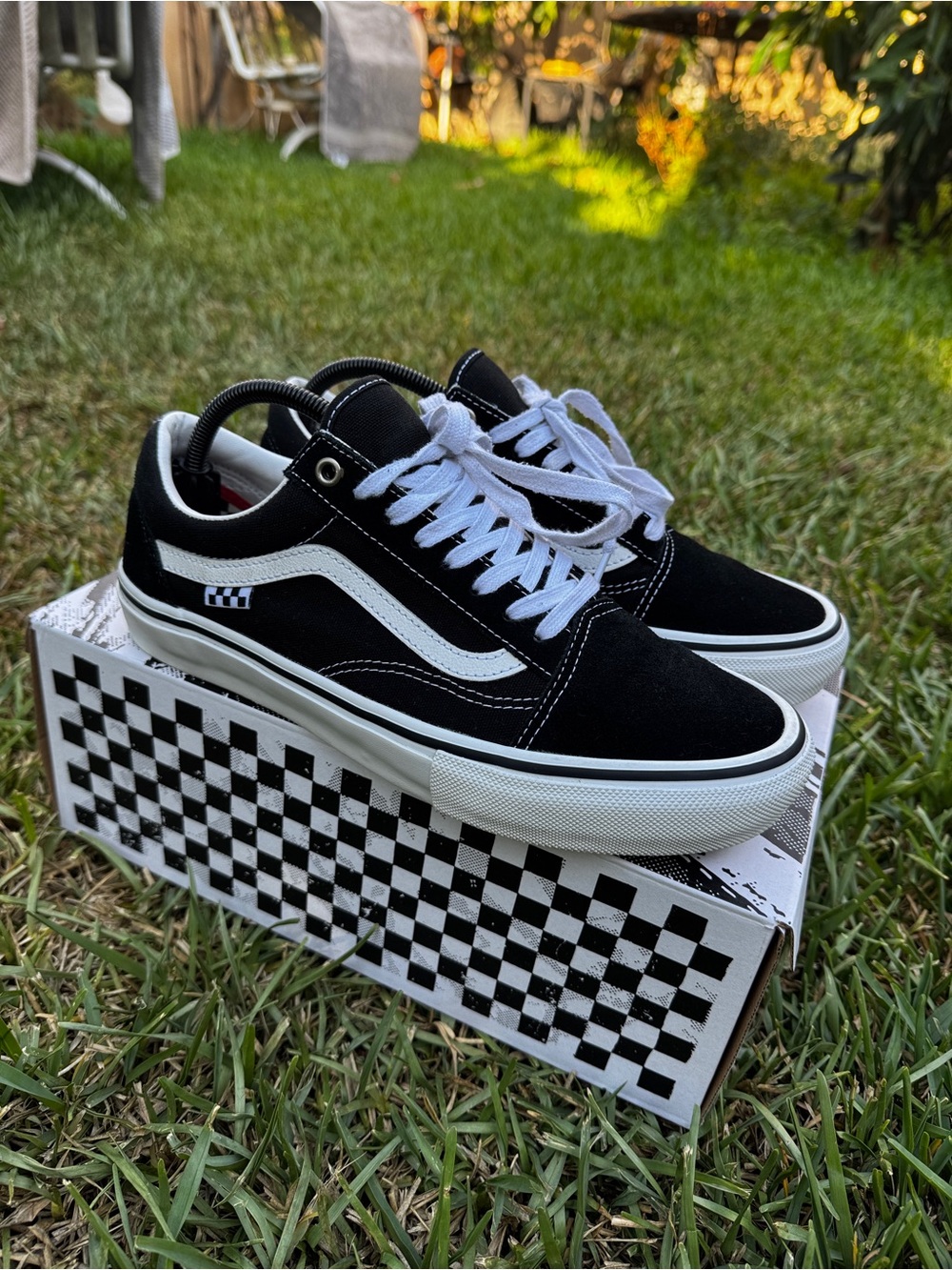 Vans Skate Old Skool shoes - black/white
(M 9.5 / W 11)